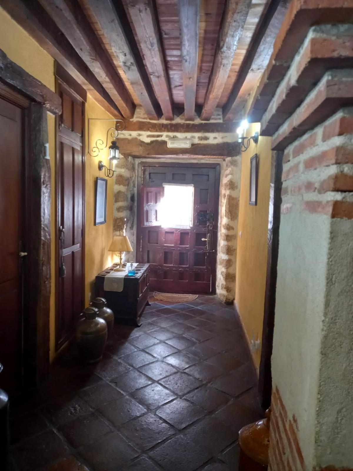 Maison d'hôtes Casa Dona Ligia à Mijares  Extérieur photo